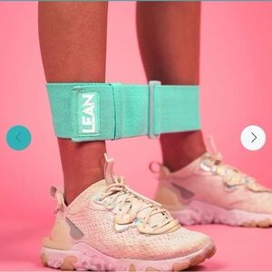 LEAN Adjustable Fabric Resistance Band | Light-Medium-Heavy | Lilly Sabri